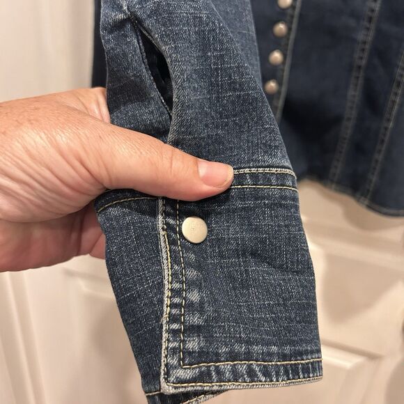 Christopher & Banks Women's Stretch Denim Blue Jean Jacket Snap Buttons‎ Large - Picture 3 of 8